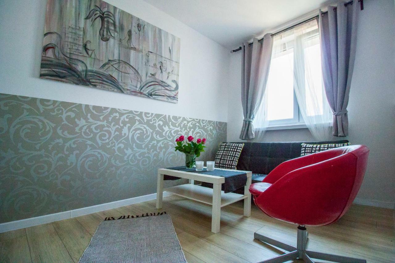 ז'שוב Niebianski Apartament מראה חיצוני תמונה